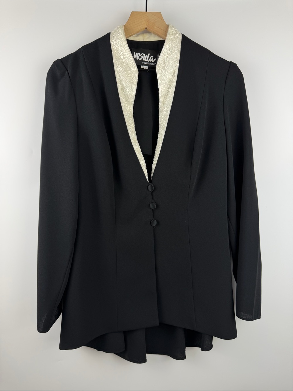 Vintage Ursula Of Switzerland Black Beaded Blazer 3 Button Shoulder Pad 12